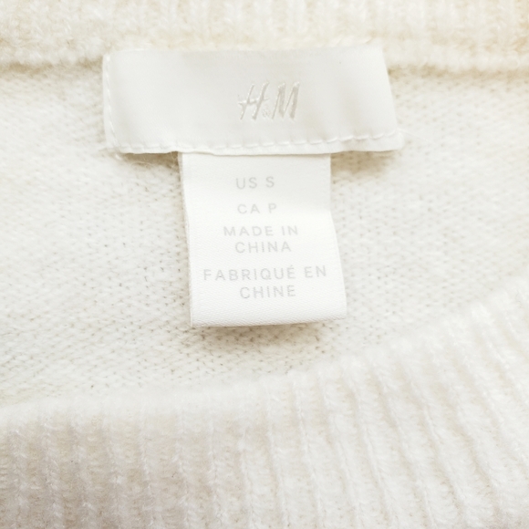 H&M white cowl neck sweater with pearls - Picture 8 of 8